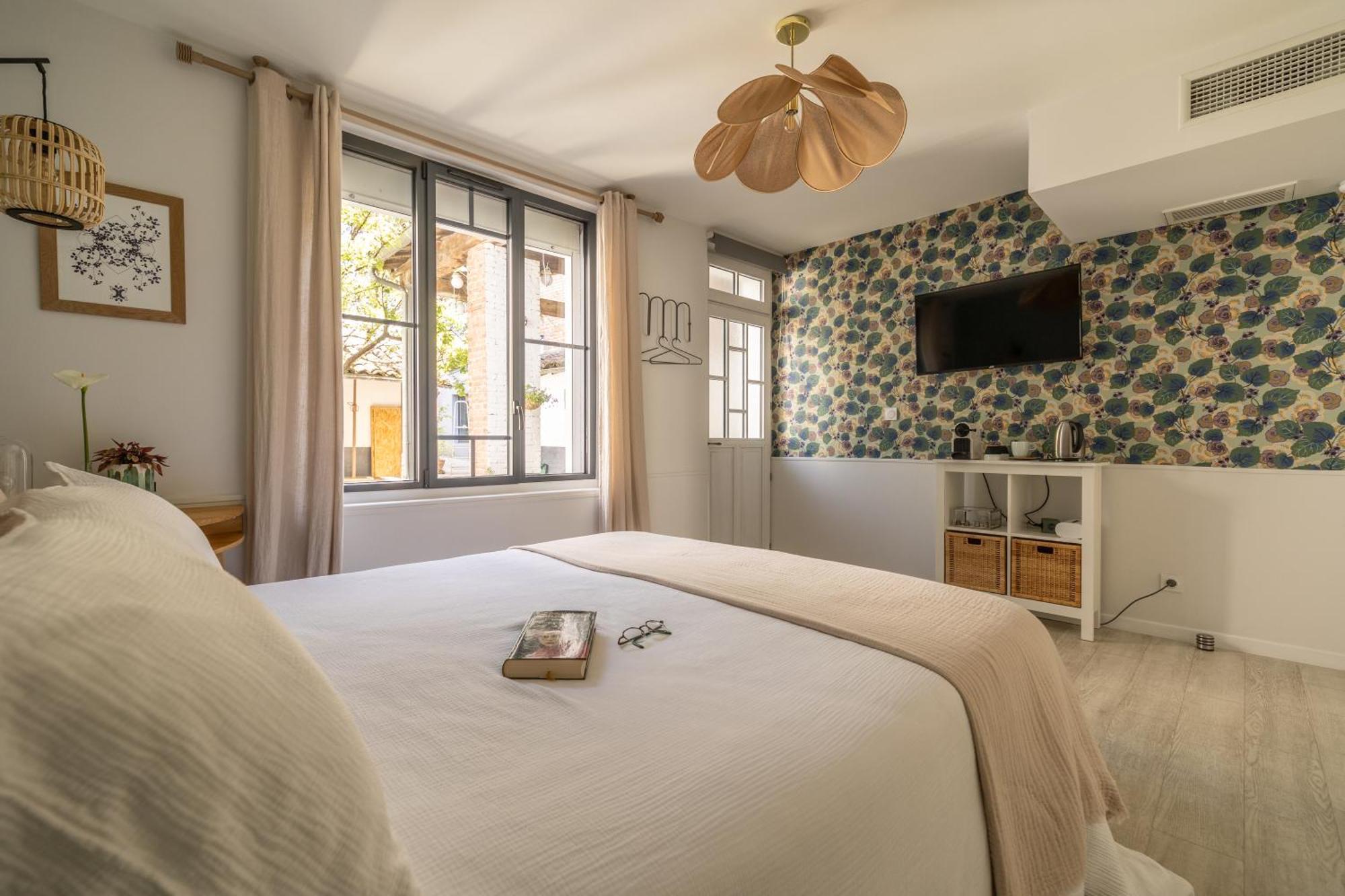 B&B La Maison De Julia Алби Екстериор снимка